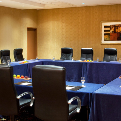 sheatlxsmf-179720-piedmont-room-closed-square-high_1800x787