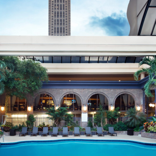 sheatlxspo-179876-garden-courtyard-high_1800x787